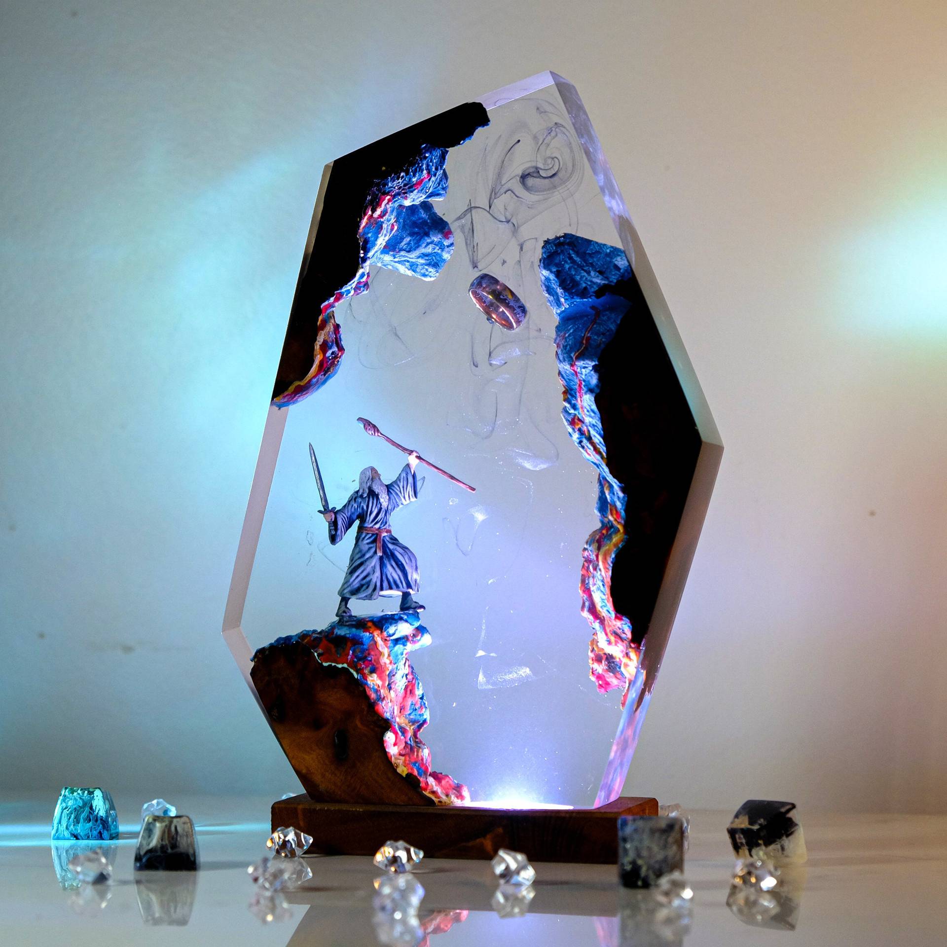 Настольная лампа-фигурка из см – обзор и цена Resin Art Anime